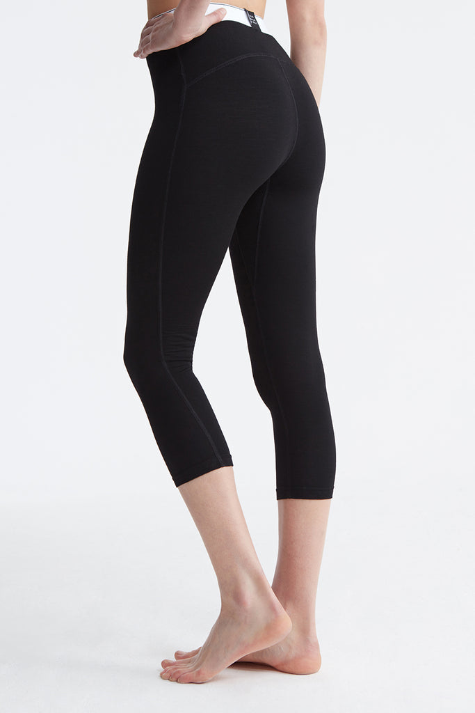 Women’s Modaluxe® Base Layer Leggings skiwear back